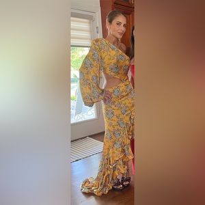 Bronx and Banco Hanna Gown in yellow floral size Small